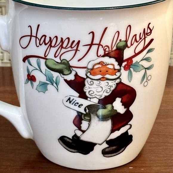 🎄Pfaltzgraff Winterberry Set of 2 XL Porcelain Naughty & Nice Mugs 20 Ounces - Picture 3 of 9
